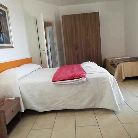La Nave Sul Mare Di Taormina Bed & Breakfast เลโตยานนี ภายนอก รูปภาพ
