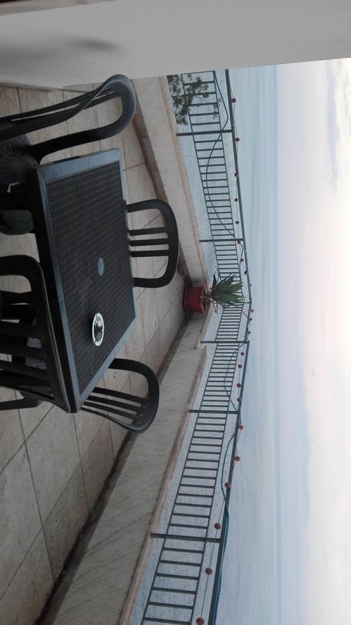 La Nave Sul Mare Di Taormina Bed & Breakfast เลโตยานนี ภายนอก รูปภาพ