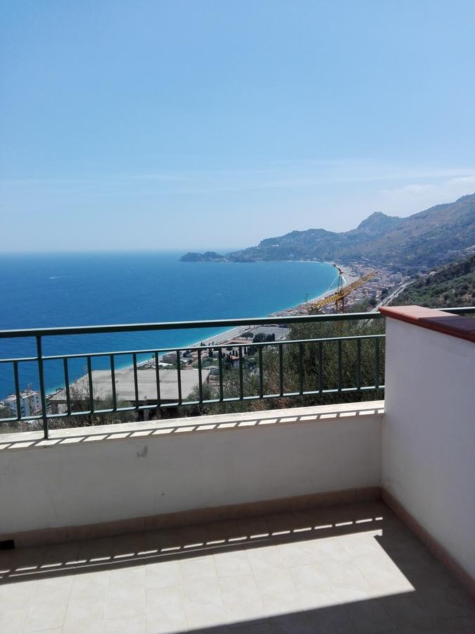 La Nave Sul Mare Di Taormina Bed & Breakfast เลโตยานนี ภายนอก รูปภาพ