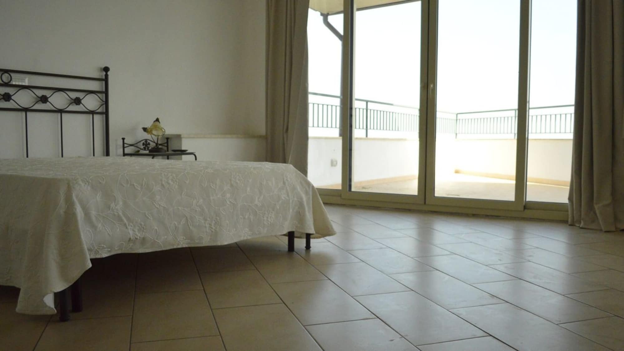 La Nave Sul Mare Di Taormina Bed & Breakfast เลโตยานนี ภายนอก รูปภาพ